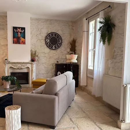 Laurens Maison Spacieuse Avec Piscine Holiday home *