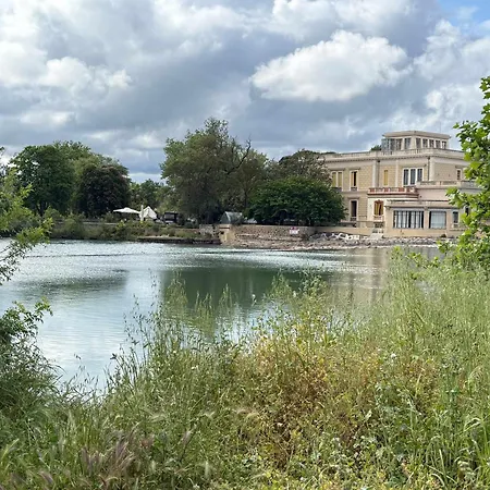 Laurens Maison Spacieuse Avec Piscine